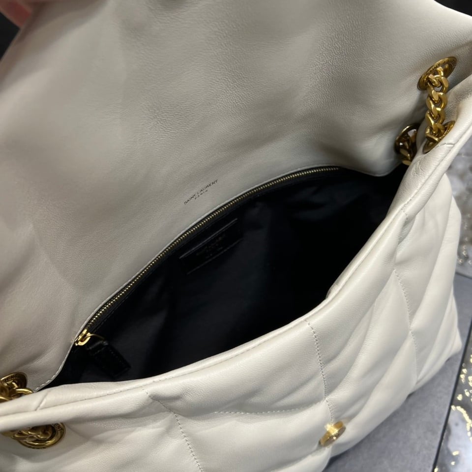 Saint Laurent Puffer Medium Chain Bag In Quilted Blanc Vintage view 10