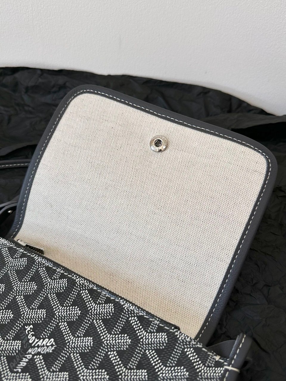 Goyard Plumet Pocket Wallet 20 Cm Grey Black Goyardine Canvas And Lambskin Trim view 6