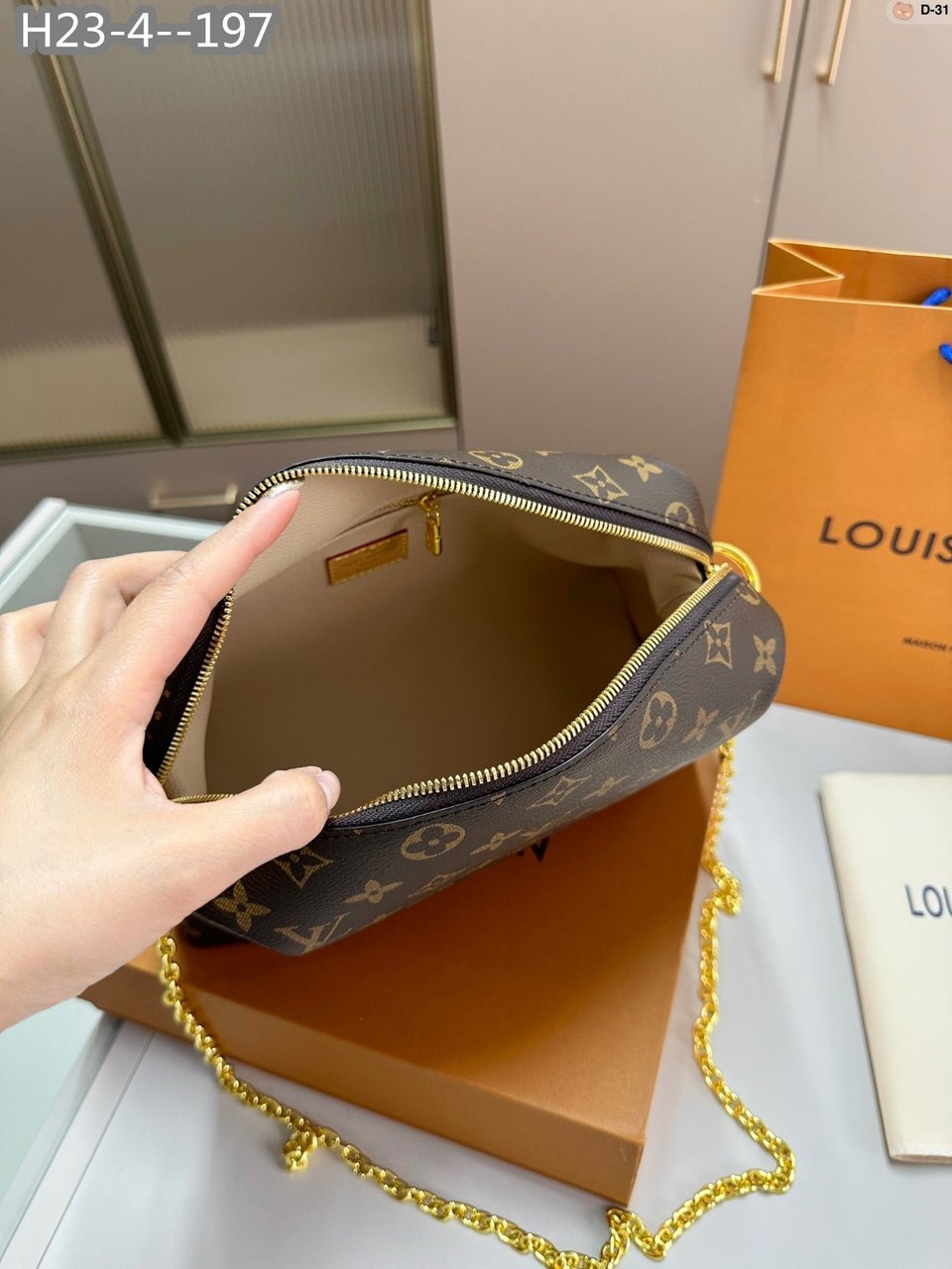 Louis Vuitton Cosmetic Pouch Gm Brown 27Cm M46458 view 11