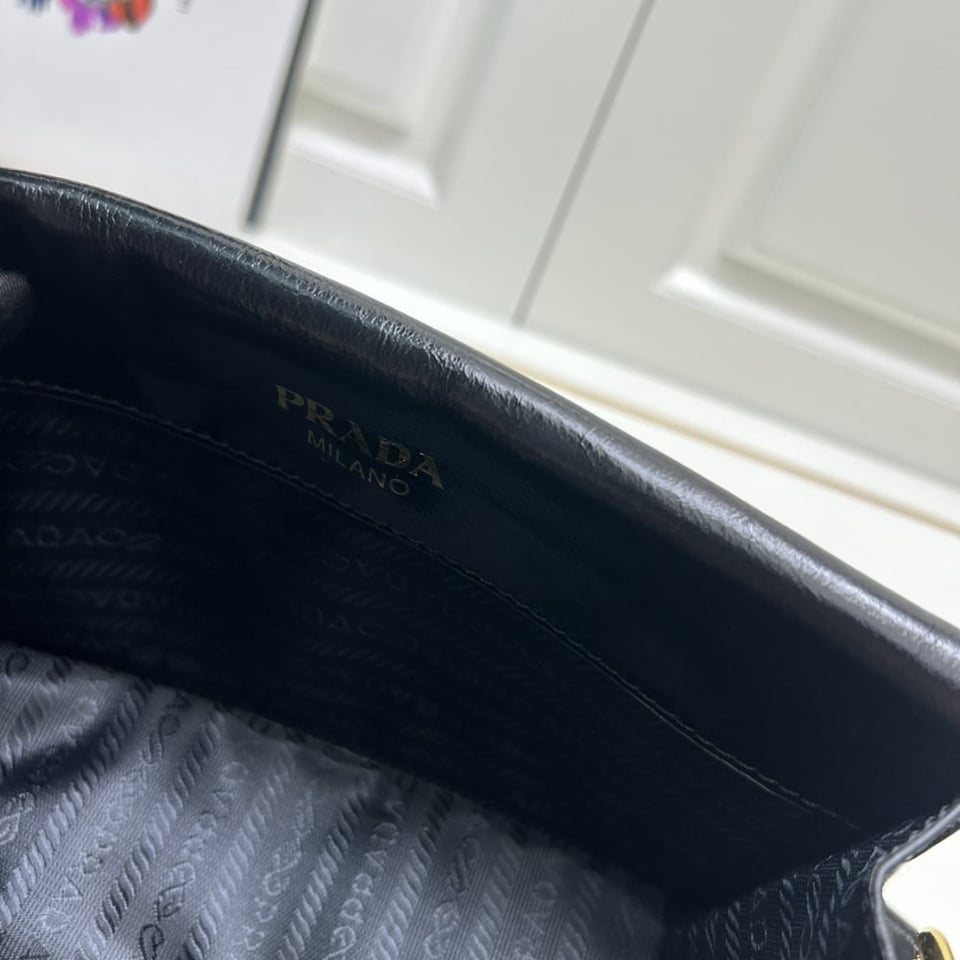 Prada Leather Shoulder Bag Black 23Cm view 6