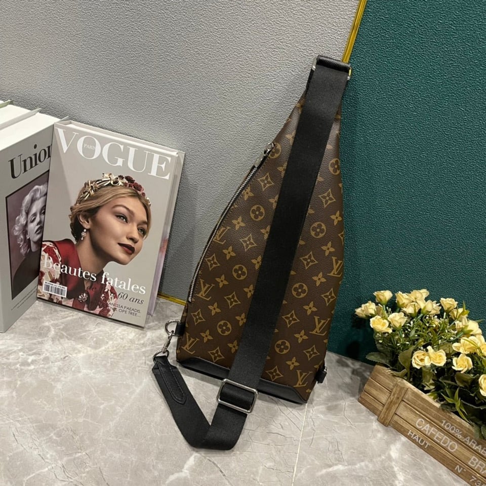 Louis Vuitton Duo Sling Bag Brown 42Cm M30936 view 9