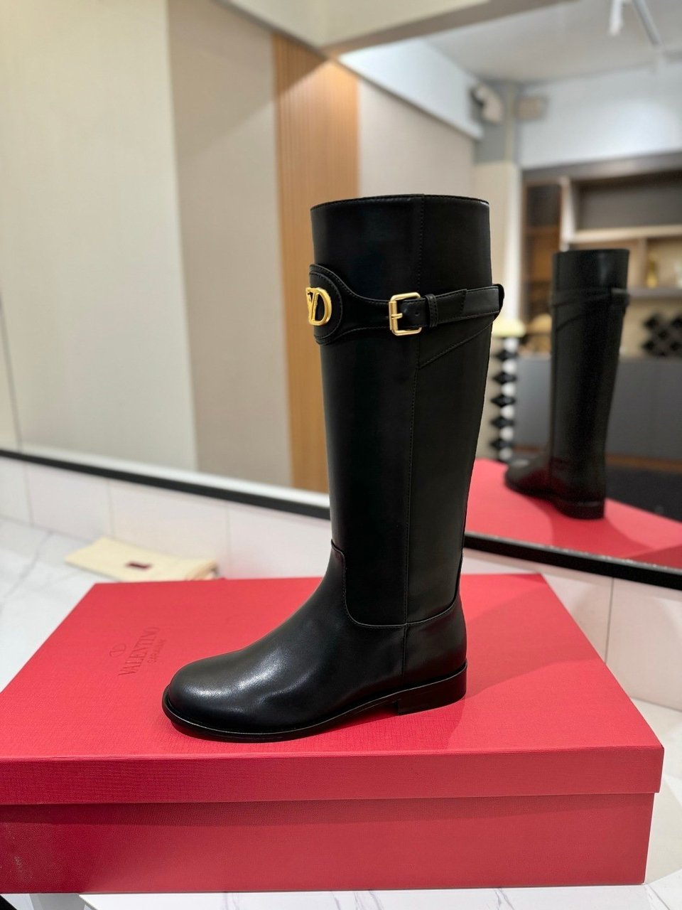 Valentino Garavani VLogo Signature Calfskin Knee Boots Black – Heel 30mm view 6