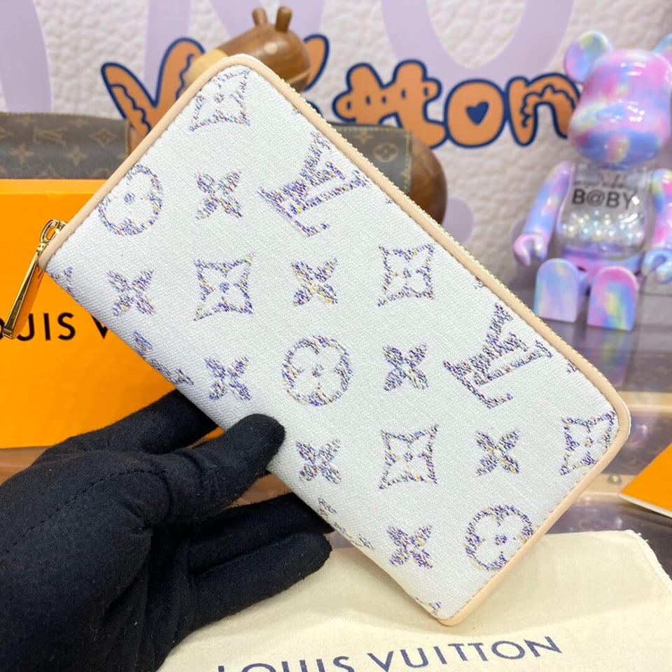 Louis Vuttion Monogram Jacquard Fabric Zippy Wallet view 5