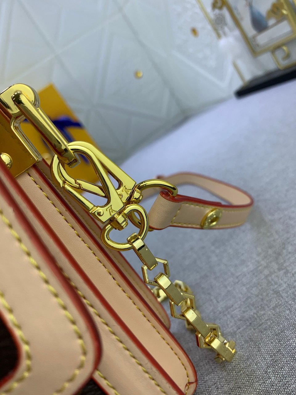 Louis Vuitton X Yk Dauphine Mm Multicolor 20Cm M46432 view 5