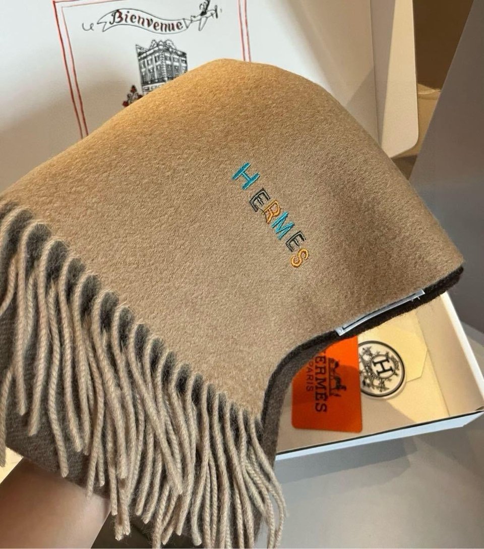 Hermes Cashmere Blanket Scarf Brown For Women 180cm view 6