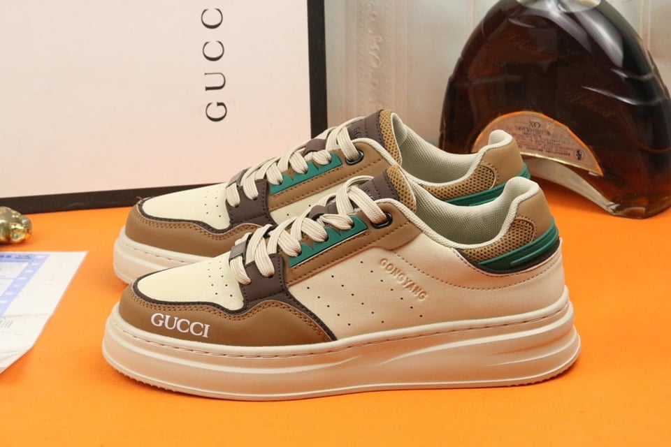 Gucci Gg Sneaker Leather In Beige And Green view 9