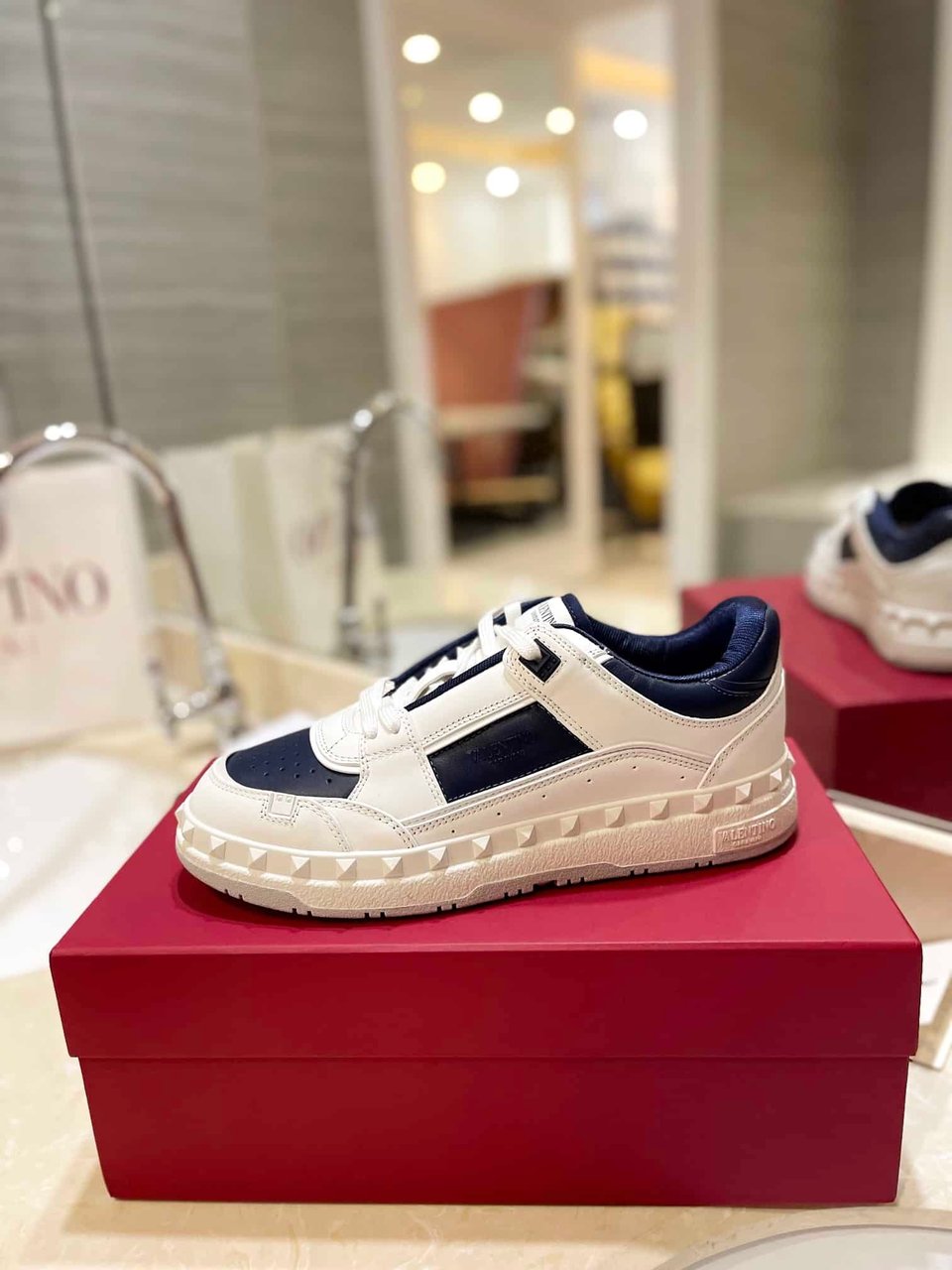 Valentino Garavani Freedots Low Top Sneaker In Calfskin Blue 4Y2S0H43Rdg Fc6 view 8