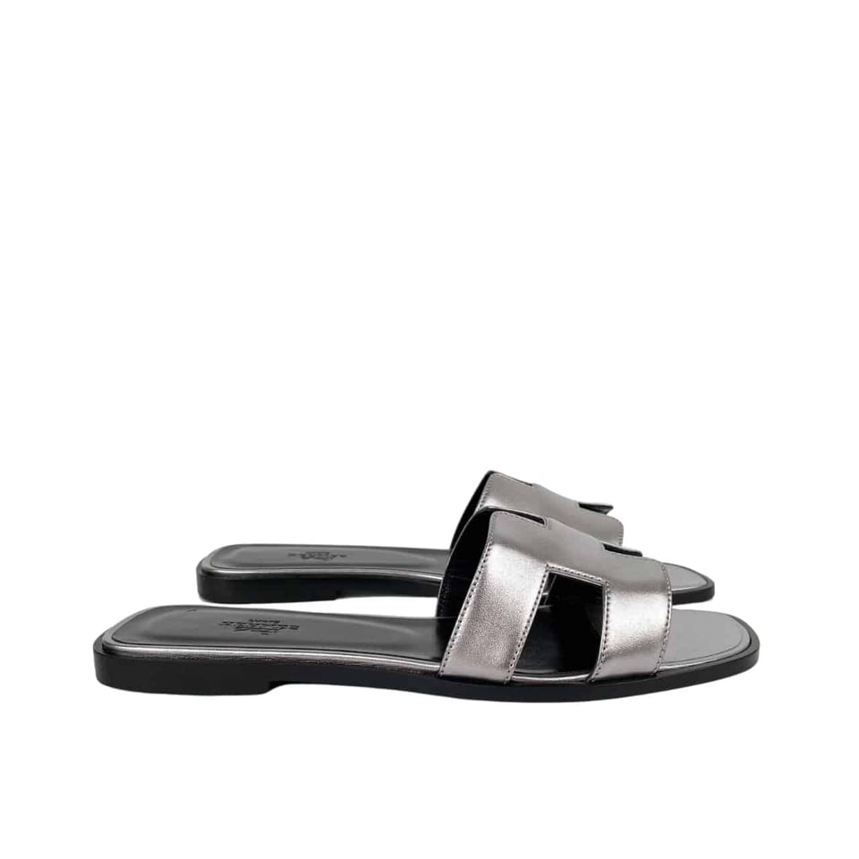 Hermes Slippers Flat Oran Silver And Black H021056Z view 2