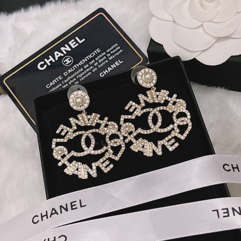 Chanel Pearl Caged Cc Drop Earrings Gold view 3
