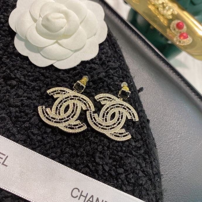 Chanel Cc Earrings view 4