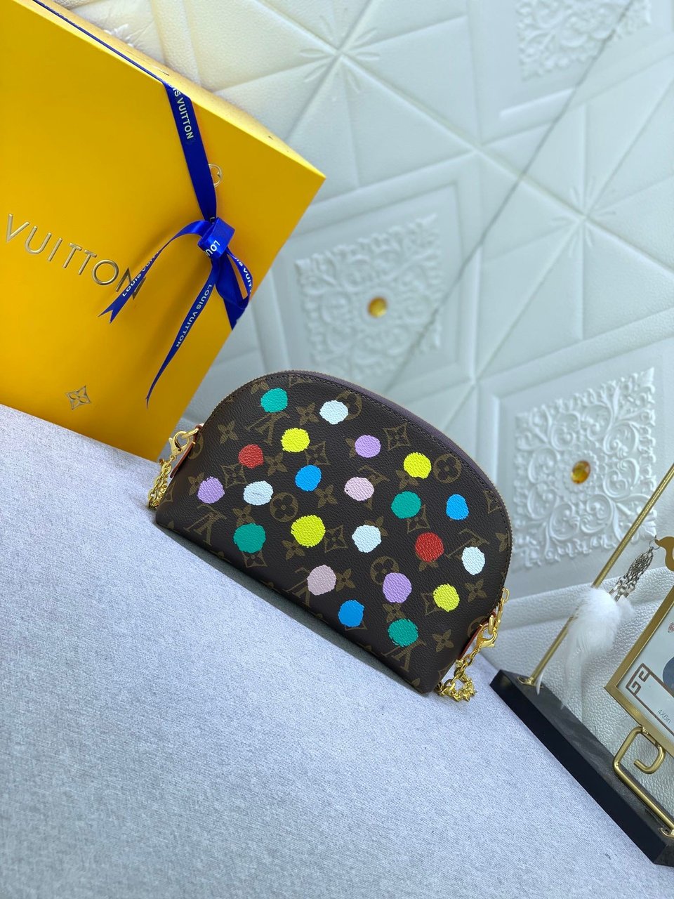 Louis Vuitton X Yk Cosmetic Pouch Monogram Coated Canvas 21.5Cm M81895 view 9