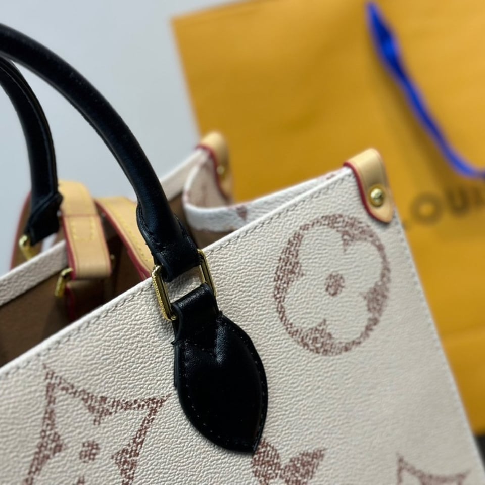 Louis Vuitton OnTheGo MM Tote Bag ‘Monogram Dune’ 35Cm M46912 view 4