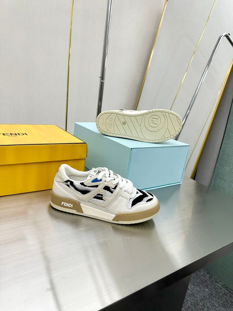 Fendi Match Leather Low Tops White And Black view 3