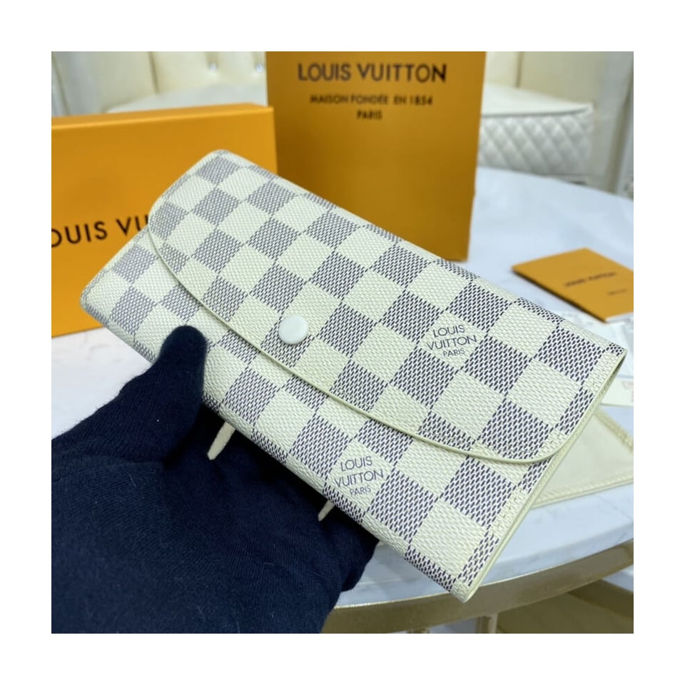 Louis Vuitton Damier Azur Emilie Wallet Beige view 3