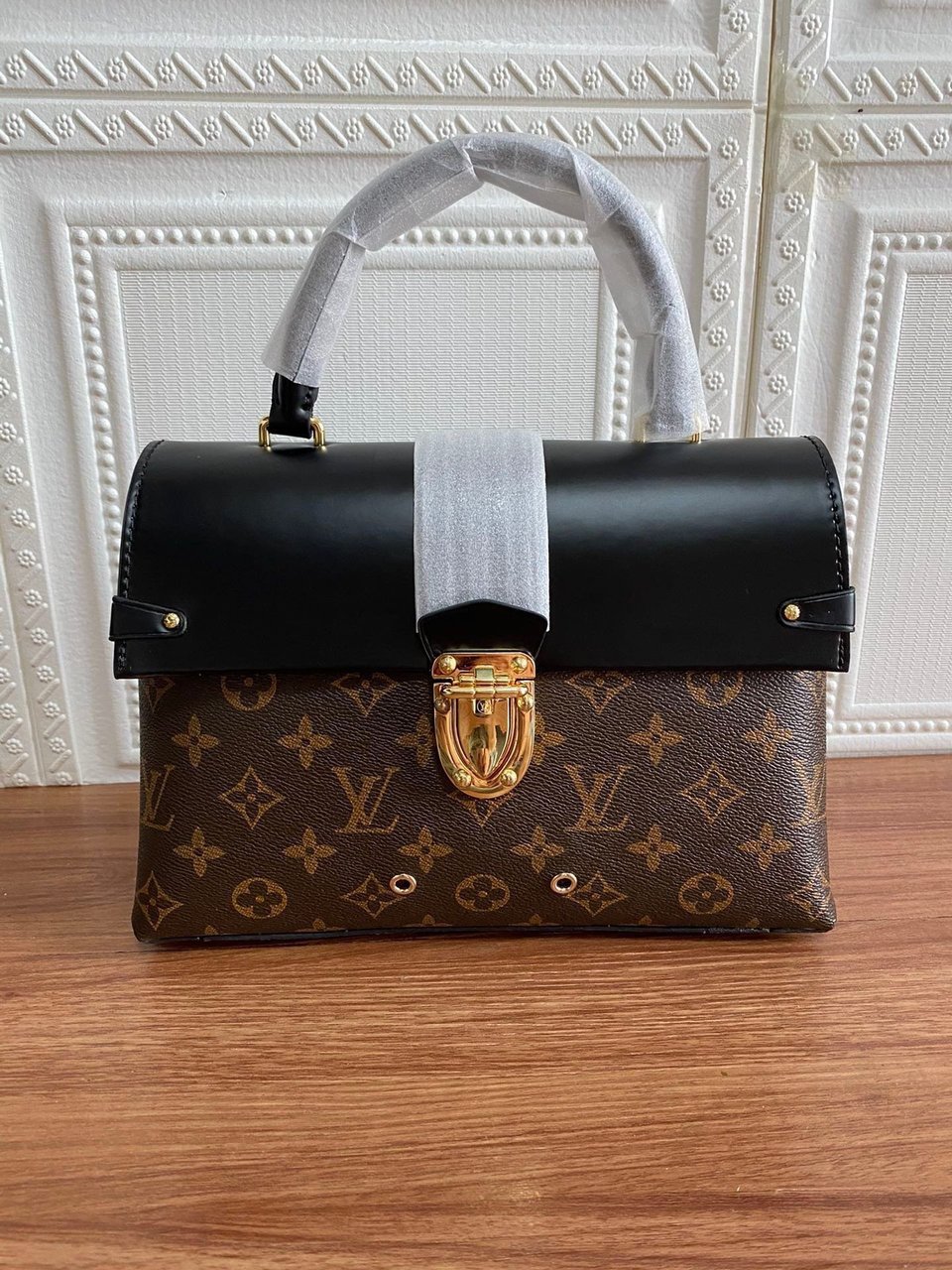 Louis Vuitton One Handle Monogram Flap Mm 25Cm view 9