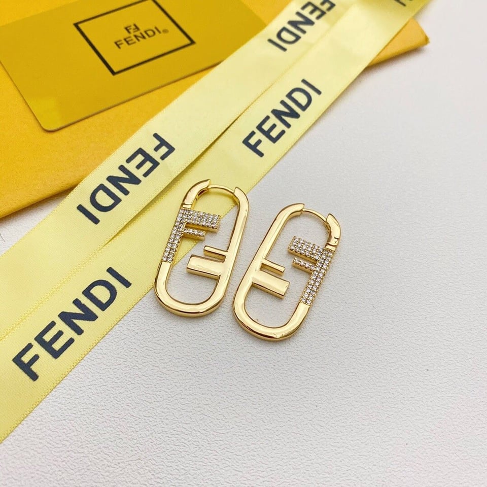 Fendi O’Lock Single Gold Earring view 2