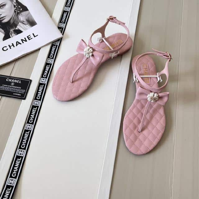 Chanel Pink Quilted Leather With White Camellia Cc Logo Bow Thong Sandals view 4