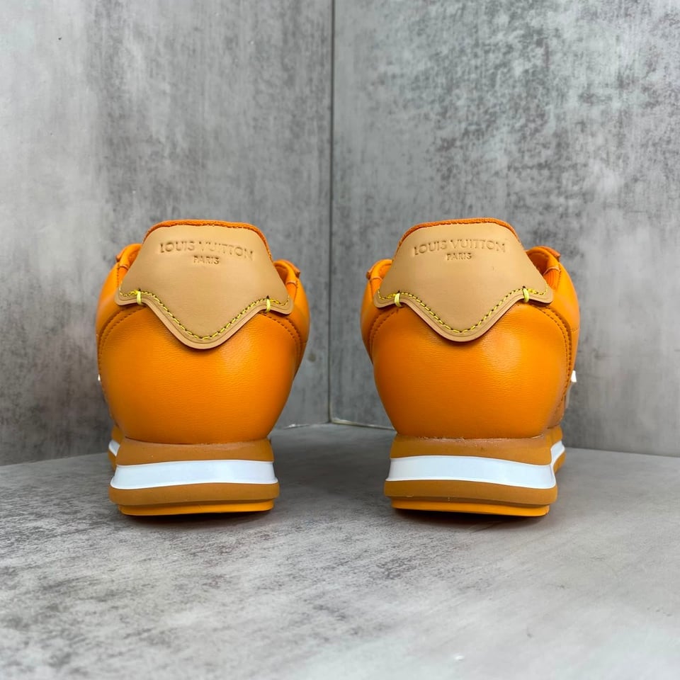 Louis Vuitton Buttersoft Sneaker Orange Sheepskin And Calfskin 1AINQN view 6