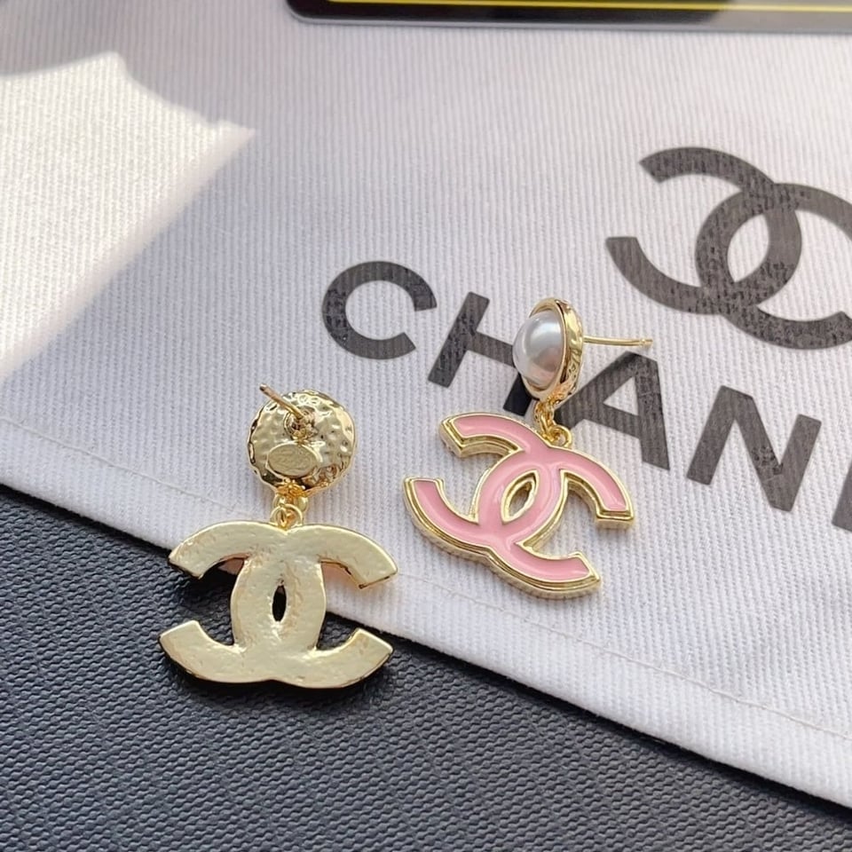 Chanel Pendant Earrings Pearly White And Pink Abf397 B19975 Naftt view 4