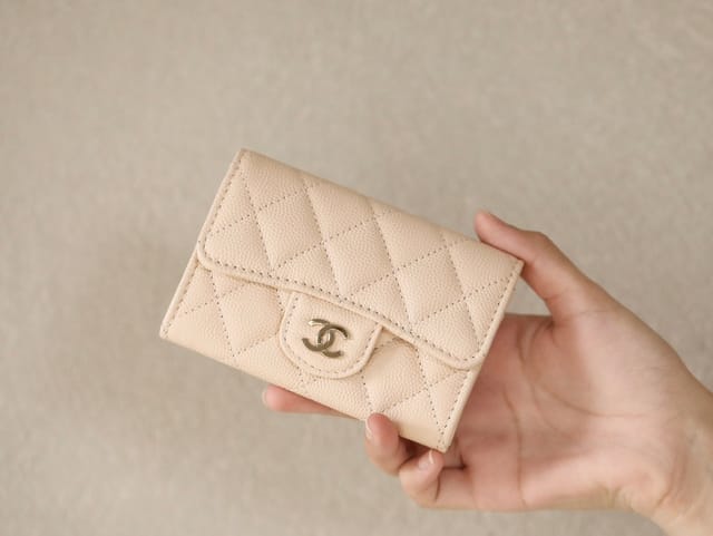 Chanel Flap Card Holder 11.3 Beige Grained Calfskin Gold Icon