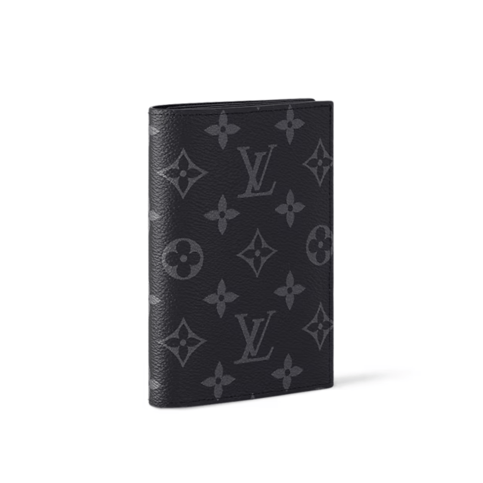 Louis Vuitton Passport Cover For Men 10cm M64501 view 3