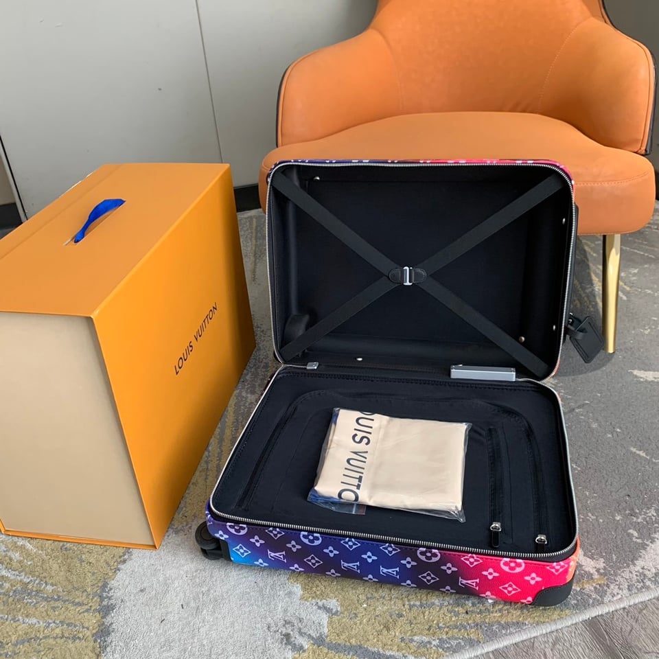 Louis Vuitton Horizon 55 Monogram Sunset Suitcase Multicolor M20462 view 7