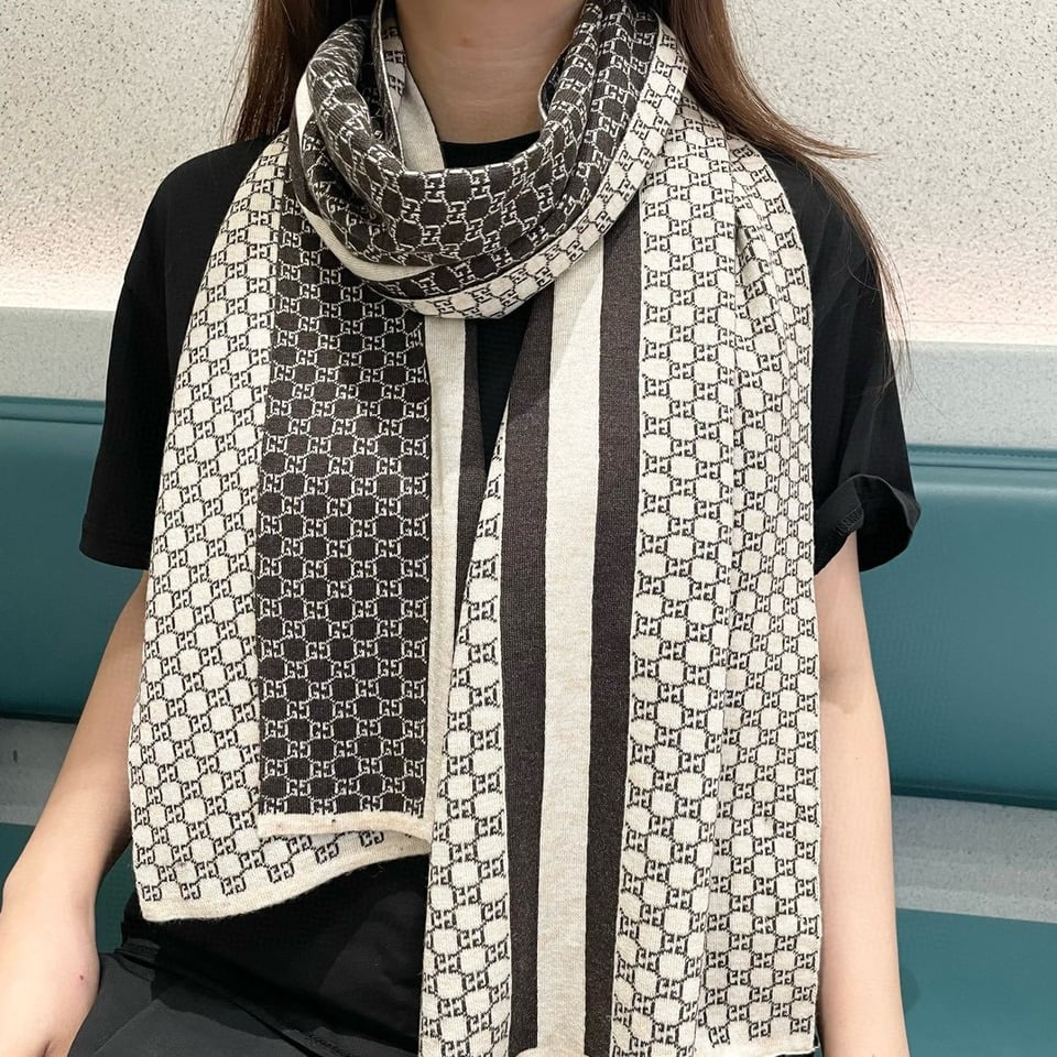 Gucci Cashmere Scarf Pattern Black White For Women 180cm view 3