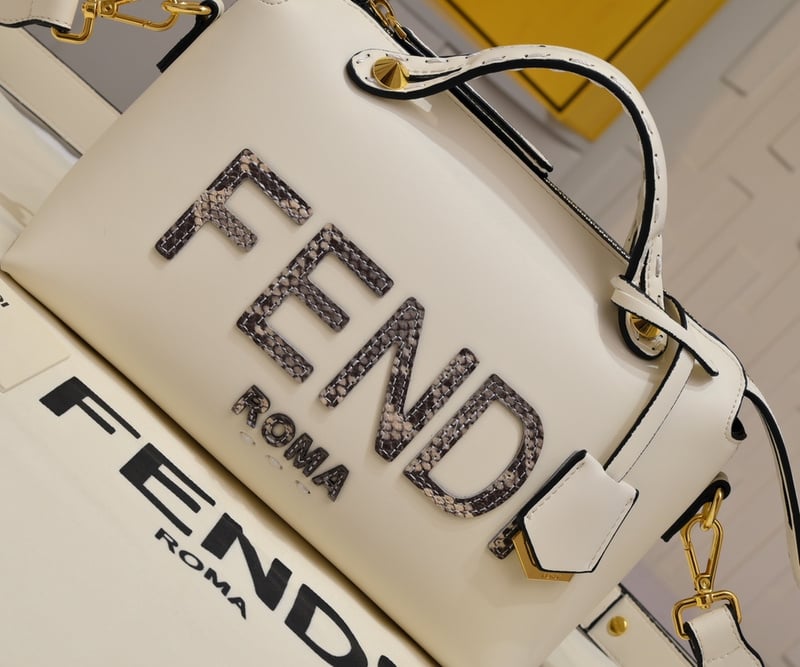 Fendi By The Way Medium White 27cm view 4