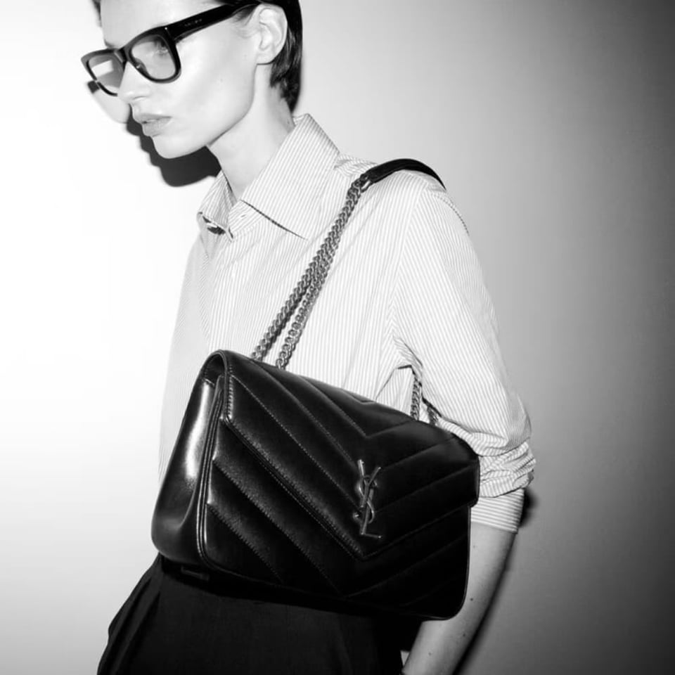 Saint Laurent Loulou Medium Chain Bag Black 29Cm view 7