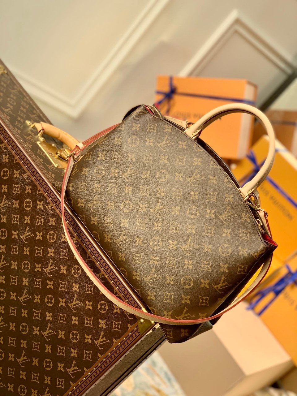 Louis Vuitton Grand Palais 34Cm view 5