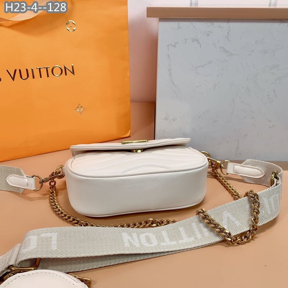 Louis Vuitton New Wave Multi Pochette White 20Cm M56471 view 6