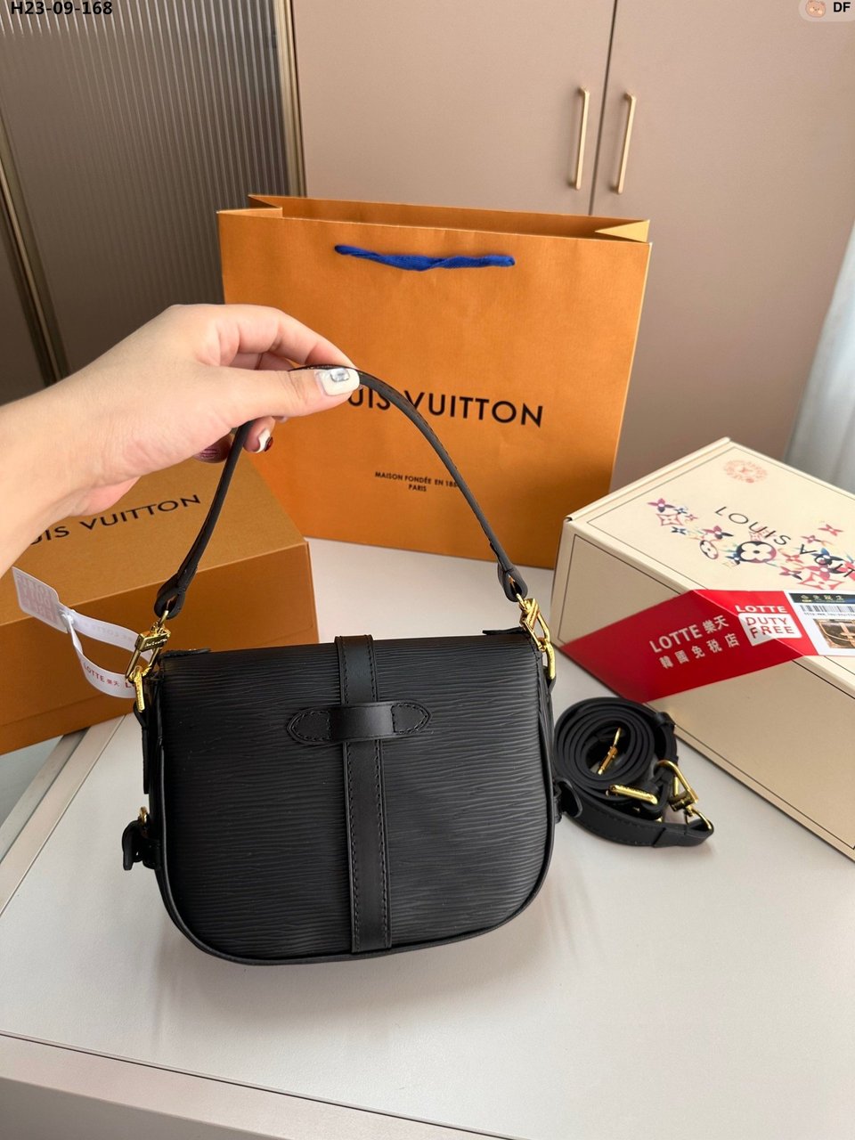 Louis Vuitton Saumur Bb Bag Black 20Cm M23469 view 7