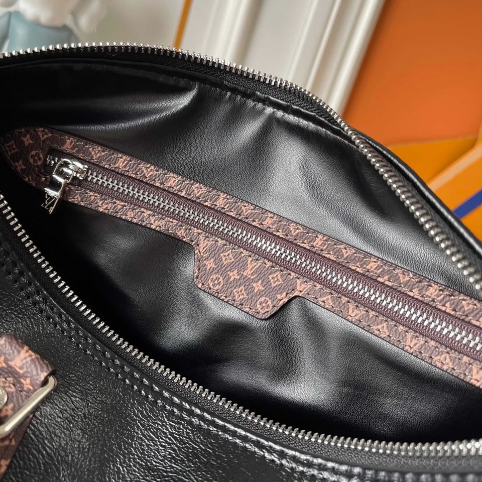 Louis Vuitton Speedy Soft 30 Bag Black LV Vibe M29419 view 4