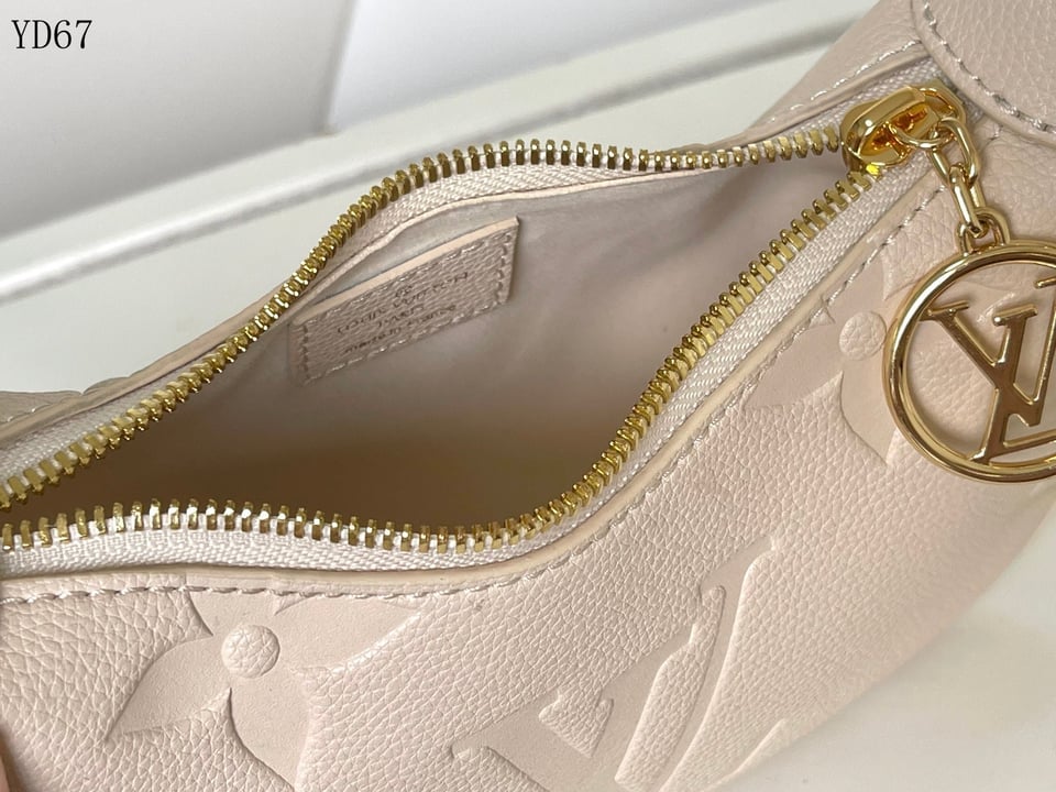 Louis Vuitton Monogram Empreinte Beige Shoulder Bag 20Cm M82391 view 8
