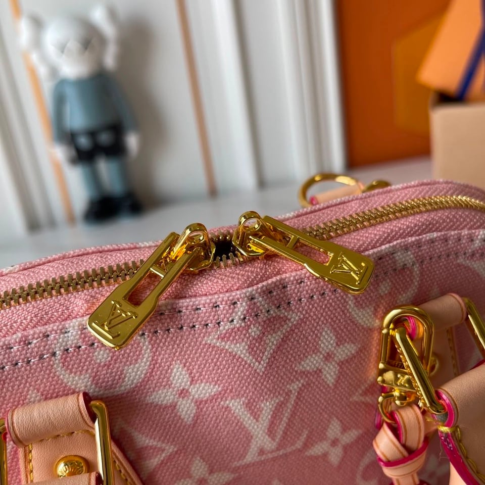 Louis Vuitton Alma BB Monogram Emblème Rose Ruban Color 23.5cm M2A378 view 6