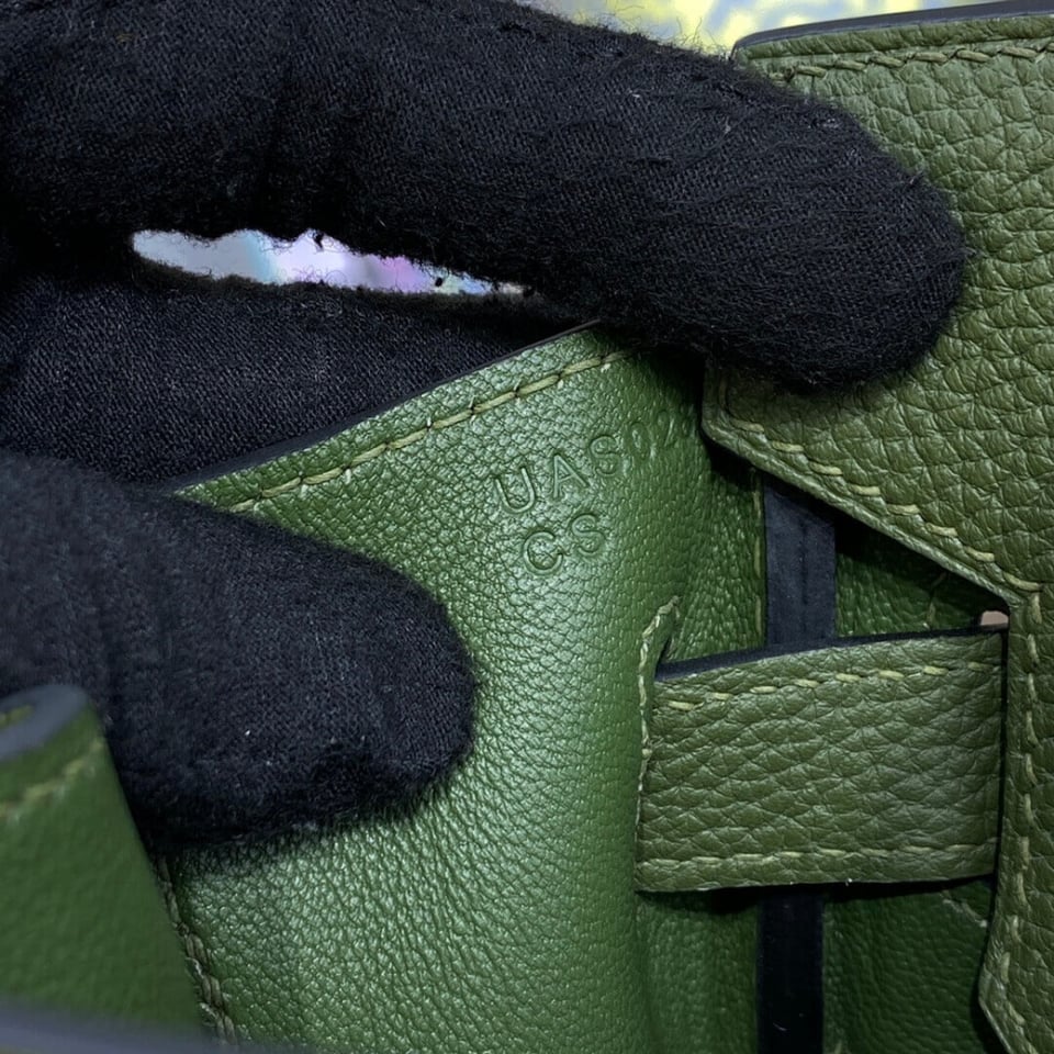 Hermes Birkin 30 Bag Vert Foret Gold Hardware Togo Leather view 14