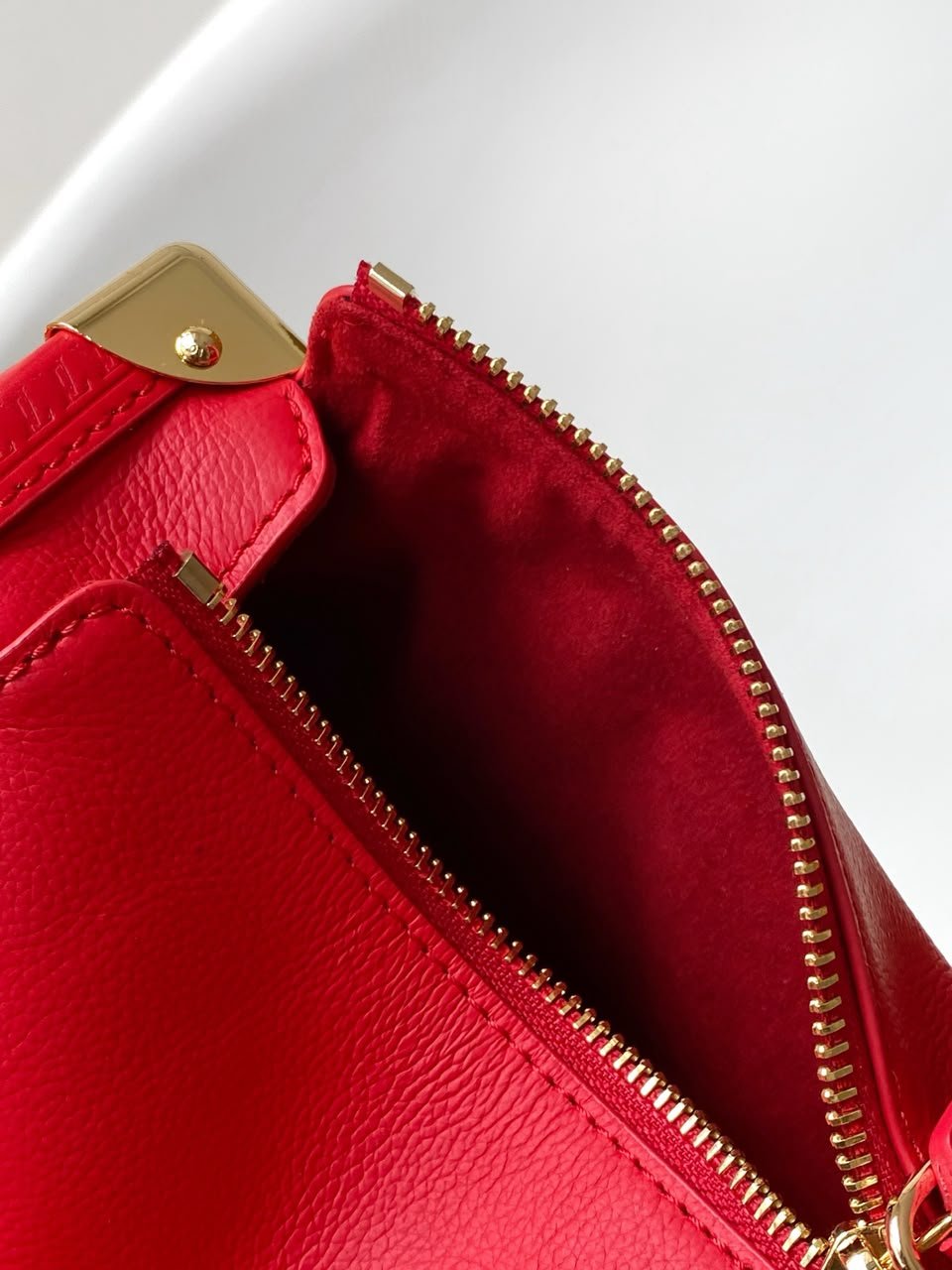 Louis Vuitton PM Side Trunk Bag Sari Red 19cm M28333 view 8