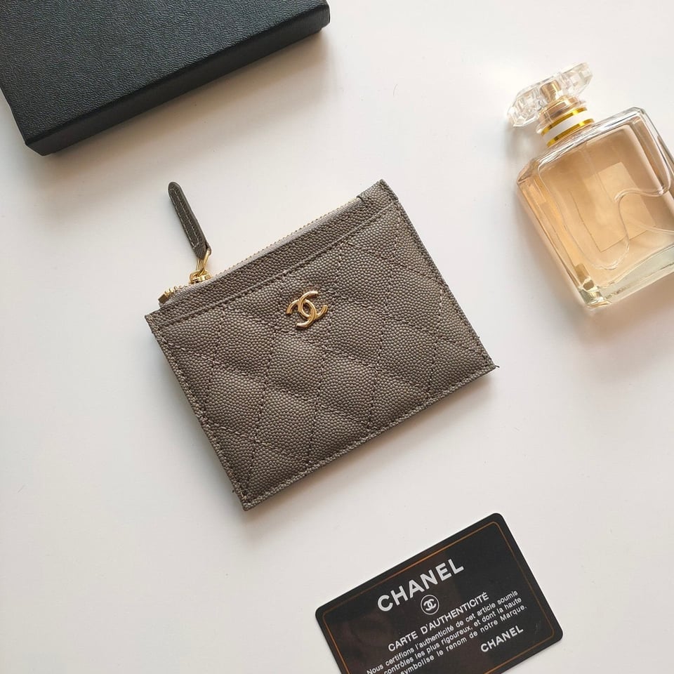 Chanel Zipped Card Holder 11.5 Gray Grained Calfskin Gold Icon view 2