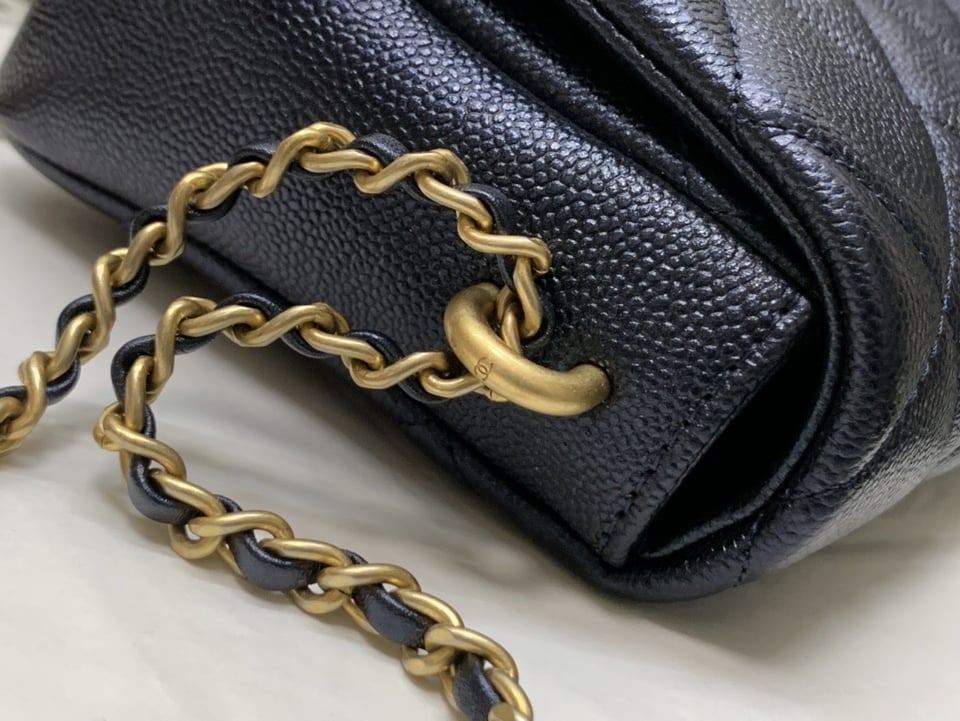 Chanel Grained Mini Flap Bag 19Cm/7.4in Black As2855 view 4