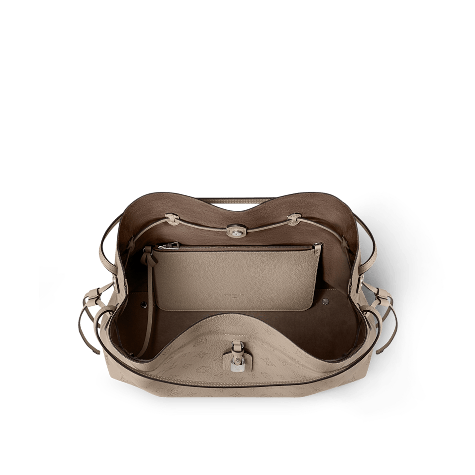 Louis Vuitton Boundless Mahina Leather – Handbags 43cm M13180 view 4