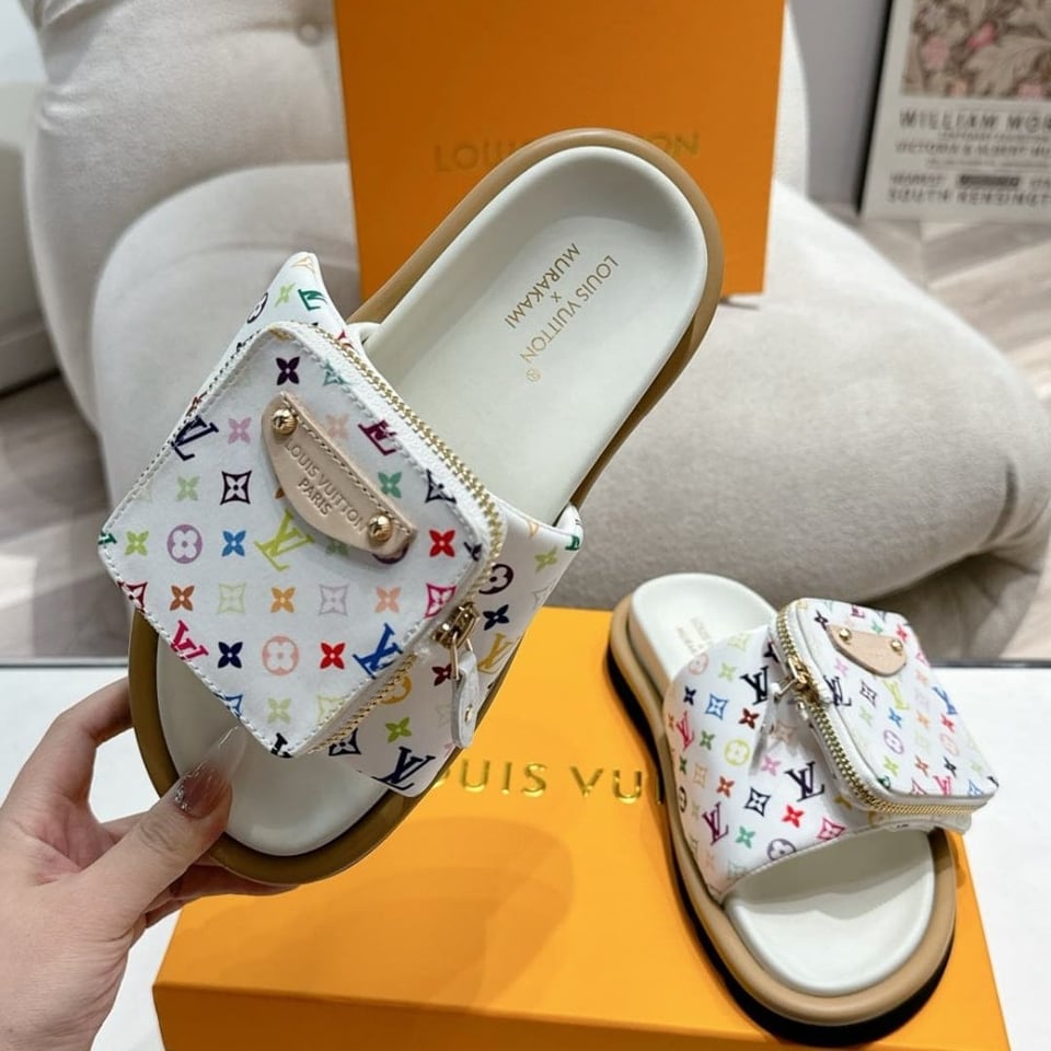 Louis Vuitton X Takashi Murakami Pool Pillow Flat Comfort Mule Blanc 1Agvqw view 4
