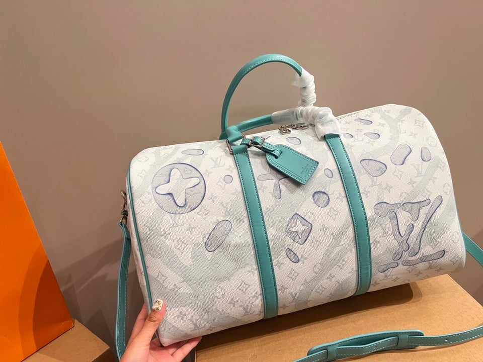 Louis Vuitton Keepall Bandouliere Travel Bag 46Cm M22570 view 3