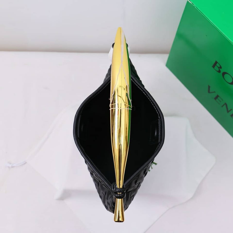 Bottega Veneta Sardine Handle Bag Black 33Cm view 3