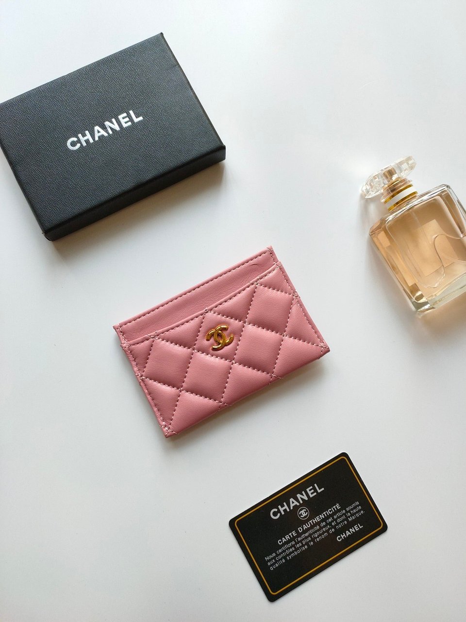 Chanel Card Holder 11.2 Light Pink Calfskin Gold Icon view 3