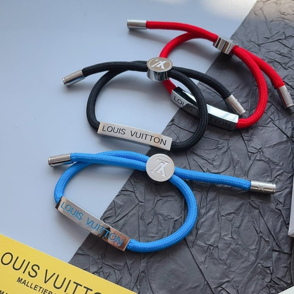 Louis Vuitton Space Bracelet Red M00274 view 3