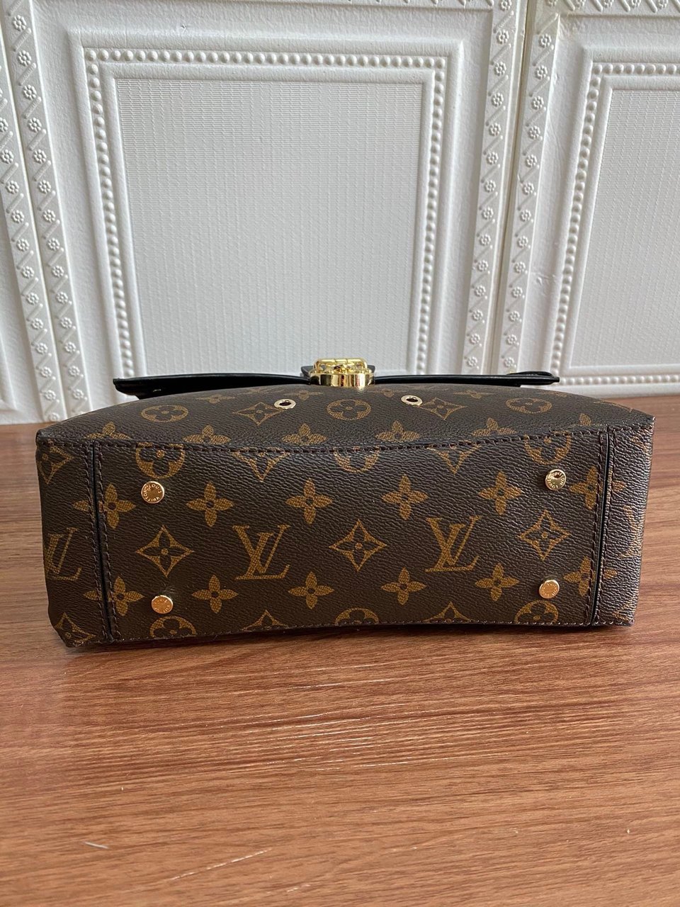 Louis Vuitton One Handle Monogram Flap Mm 25Cm view 3