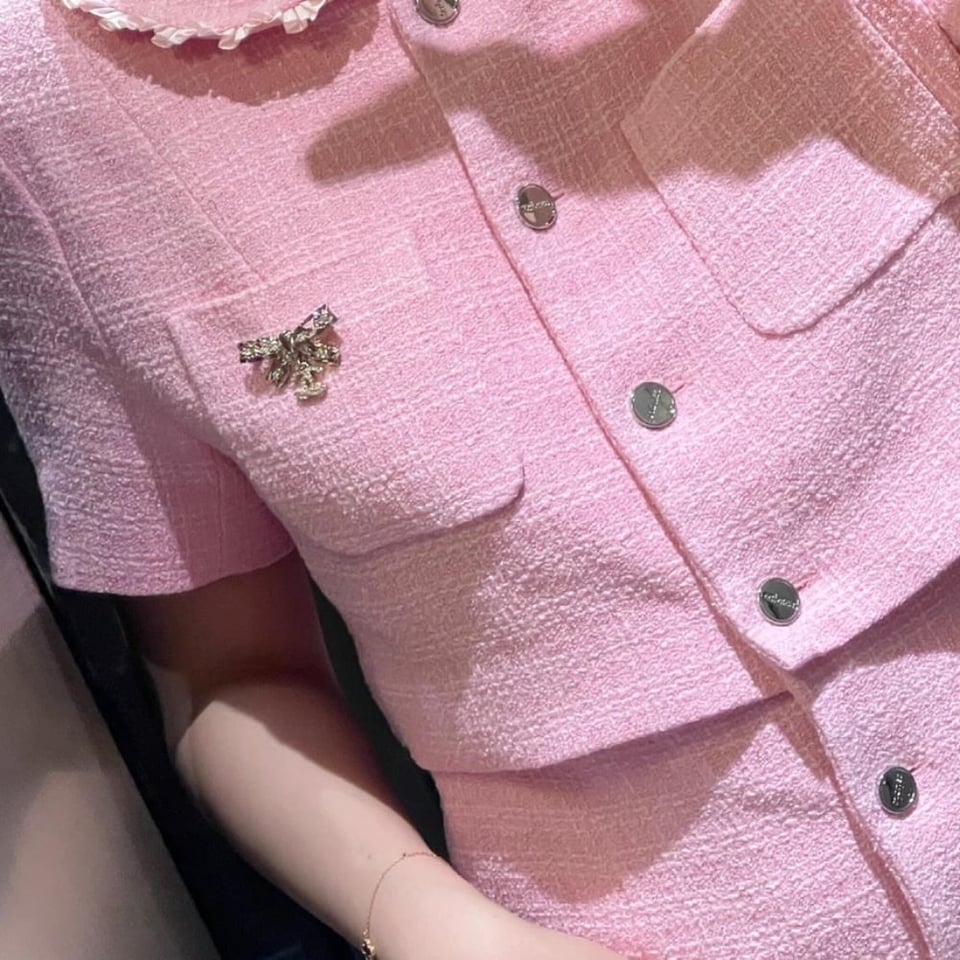 Chanel Cc Bowtie Brooch Gold view 4