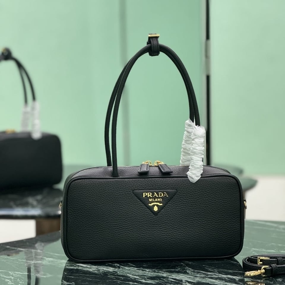 Prada Medium Top Handle Bag Black 29Cm view 3
