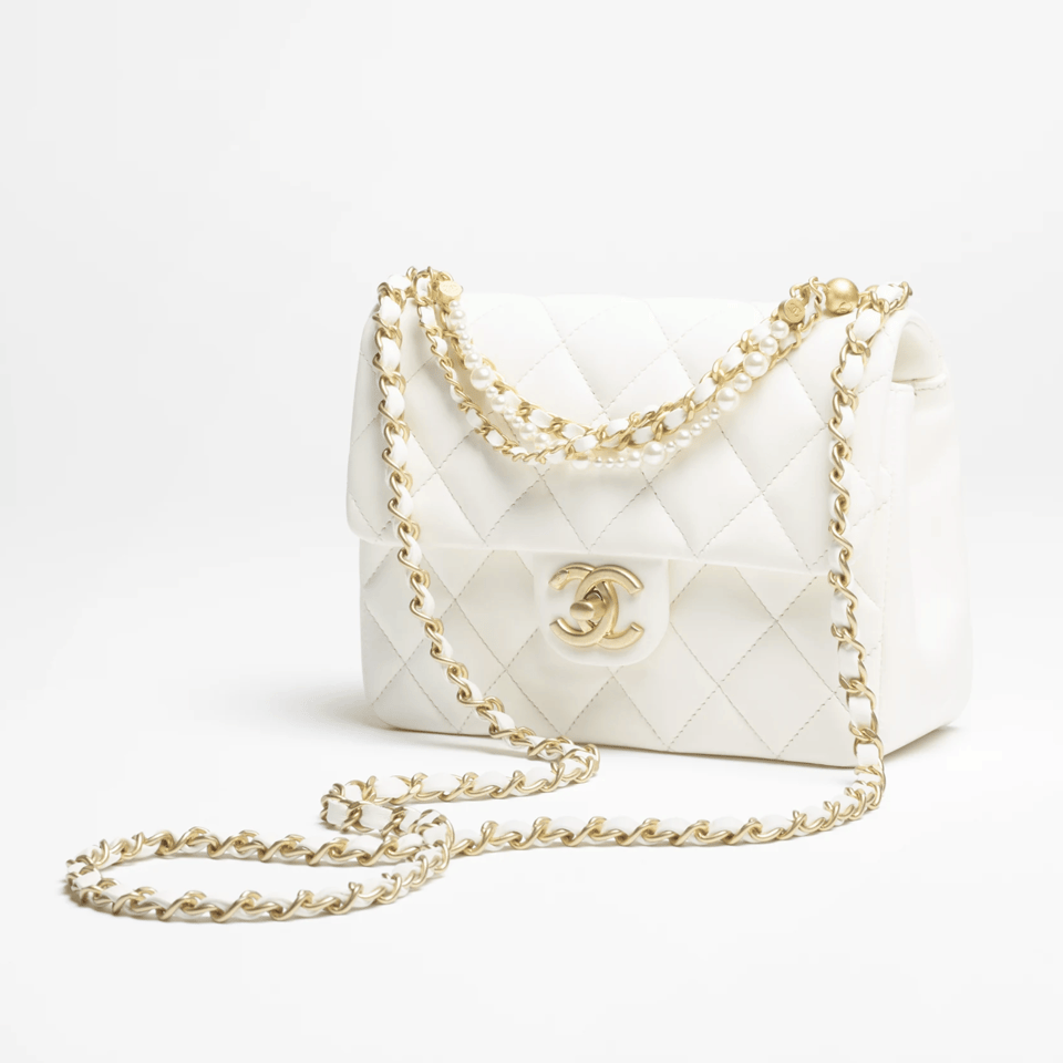 Chanel Mini Flap White Bag 22cm/8.9in view 4