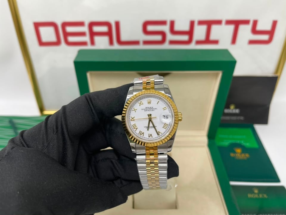 Rolex Datejust 36mm White Dial 116231 view 3
